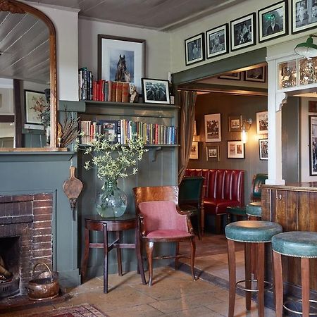 The Pheasant Inn Hungerford Exterior foto