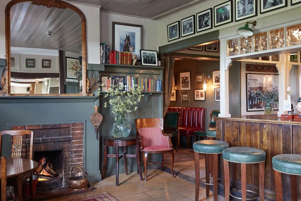 The Pheasant Inn Hungerford Exterior foto
